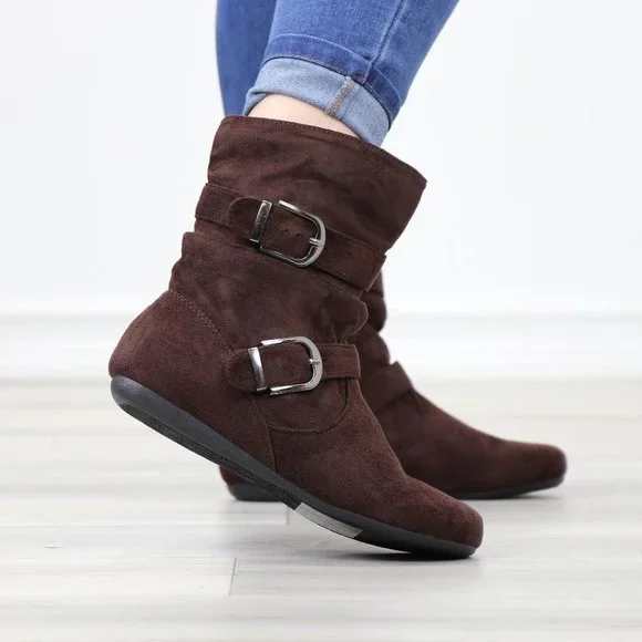 Shoes Brown No Heel Flat Boots Round Toe Above Ankle Booties